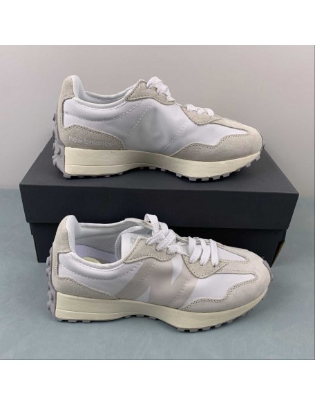 New Balance 327