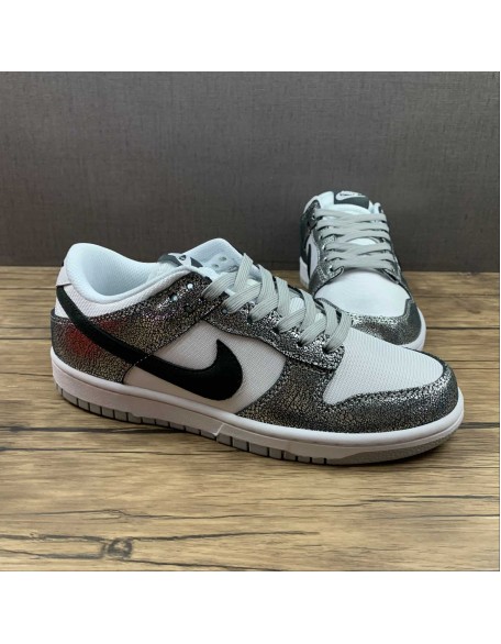 Nike SB Dunk Low 