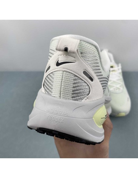 Nike Zoom Vomero 18