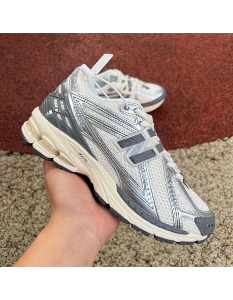New Balance 1906