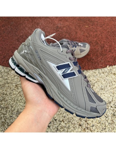 New Balance 1906