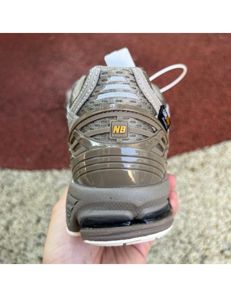 New Balance 1906