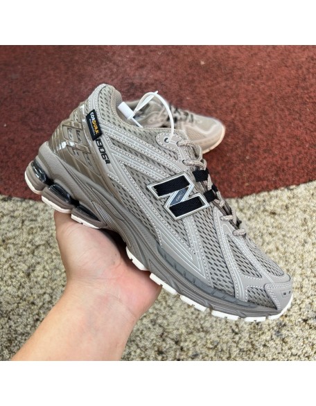 New Balance 1906
