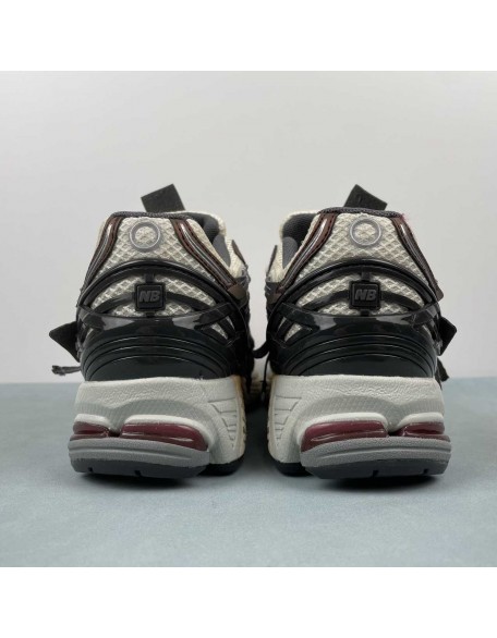 New Balance 1906