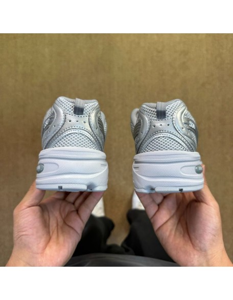 New Balance 530