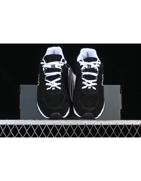 New Balance 204