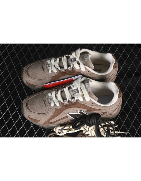 New Balance 204