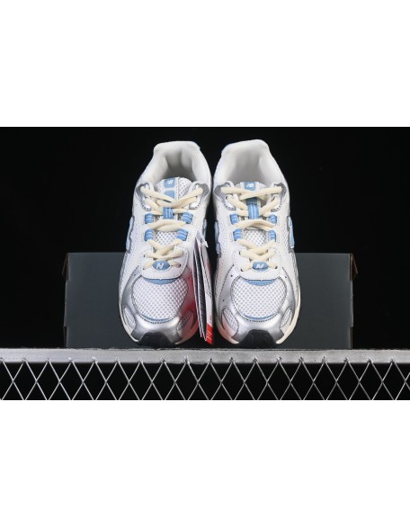 New Balance 204