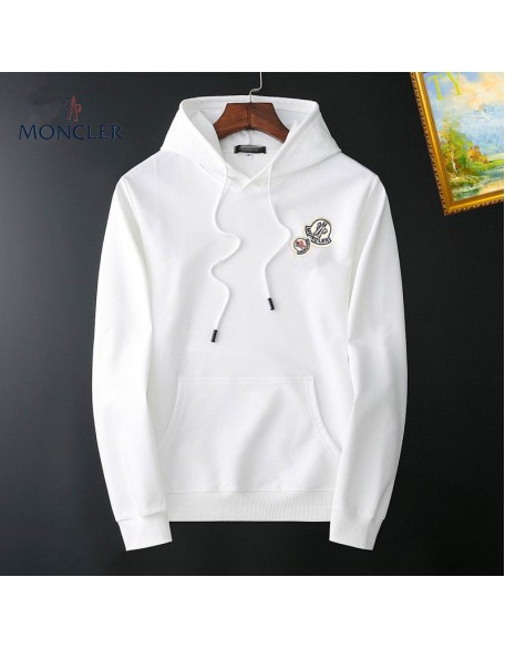 Pull à capuche 