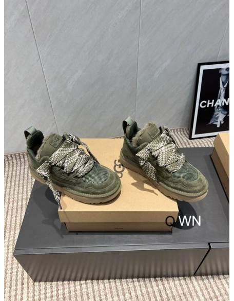 UGG