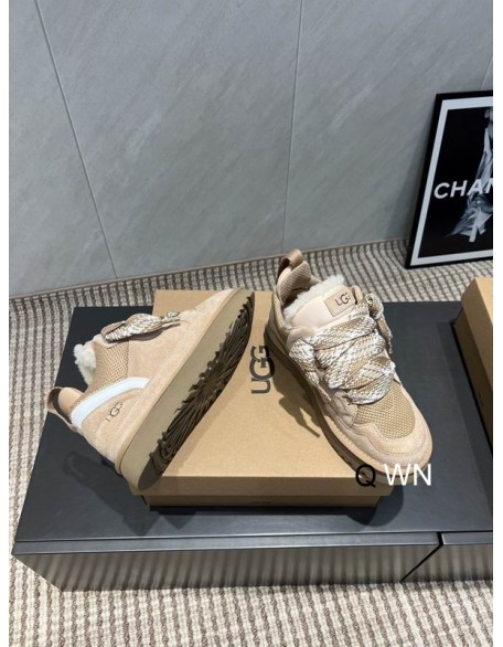 UGG