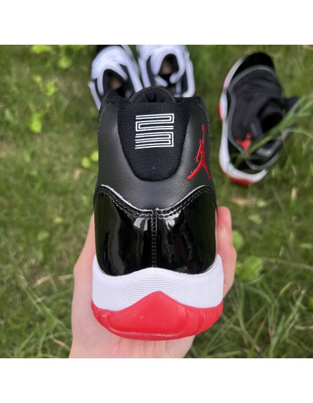 Air Jordan 11