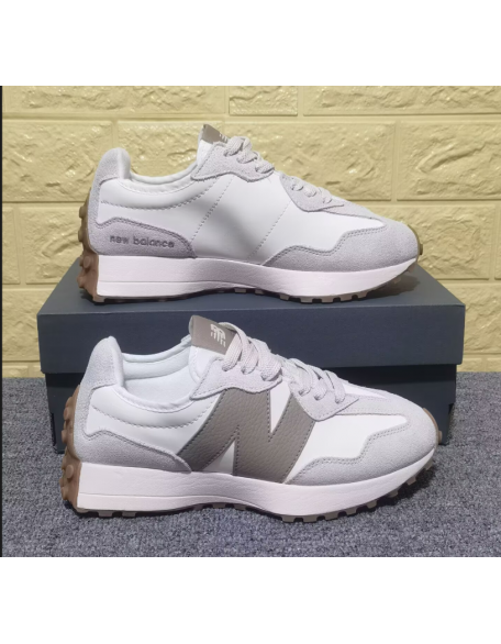 New Balance 327