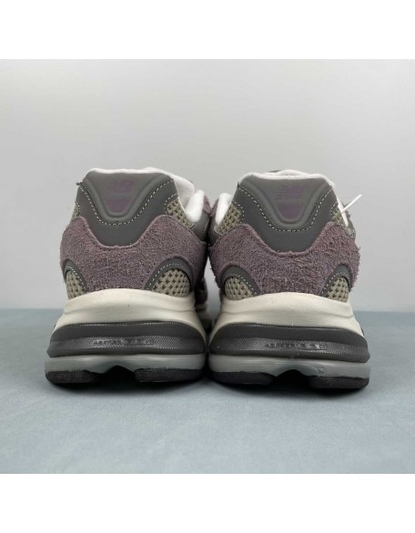 New Balance 2010