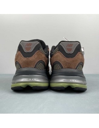 New Balance 2010