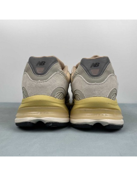 New Balance 2010