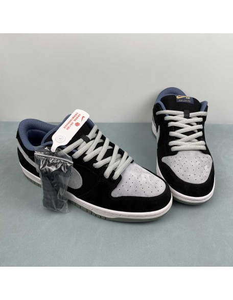 Nike SB Dunk Low 