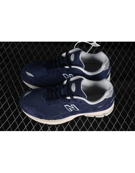 New Balance 2002R