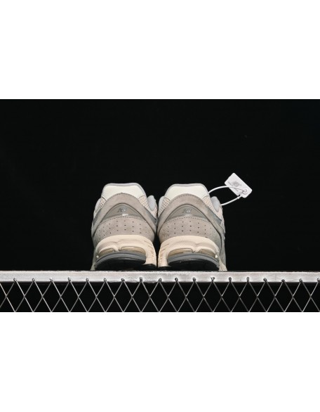 New Balance 2002R