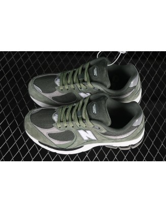 New Balance 2002R
