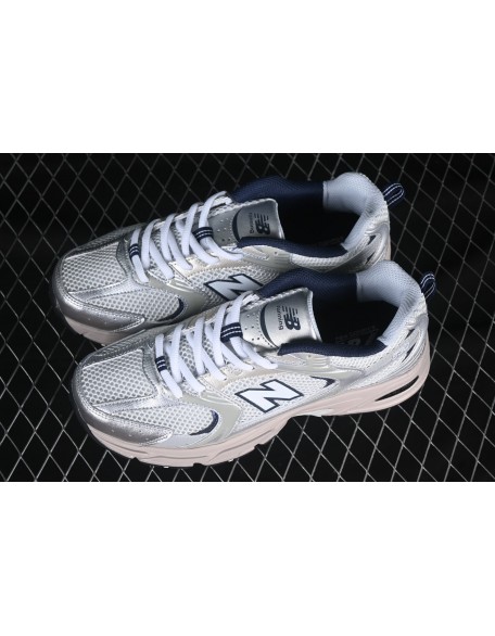 New Balance 530