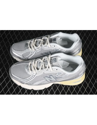 New Balance 740