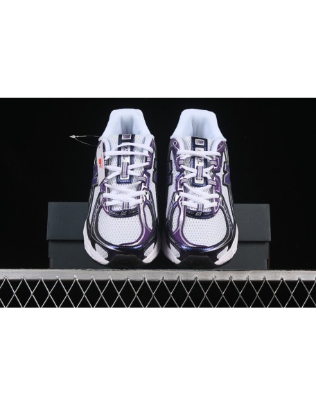 New Balance 740