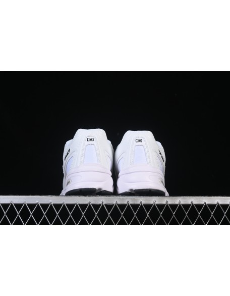 New Balance 740