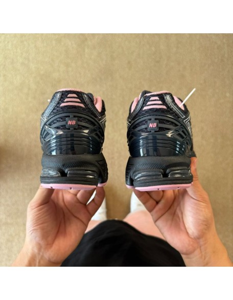 New Balance 1906