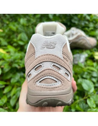 New Balance 204