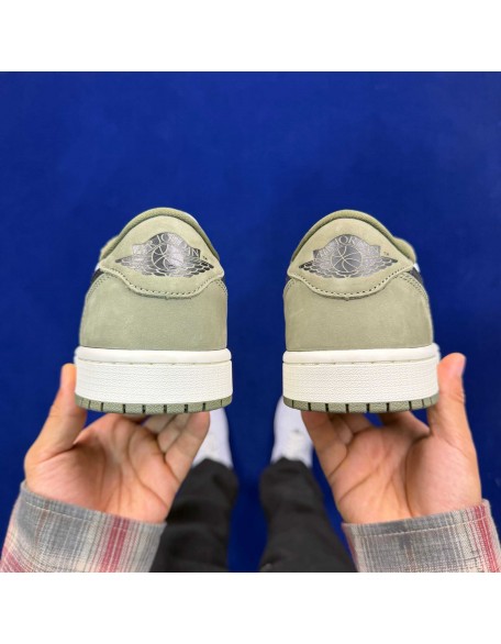 Air Jordan 1 Low 