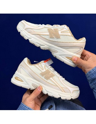 New Balance 740