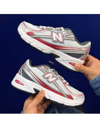 New Balance 740
