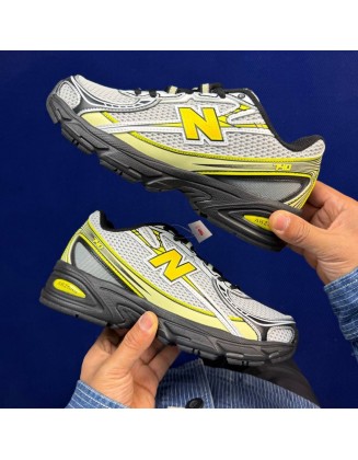 New Balance 740
