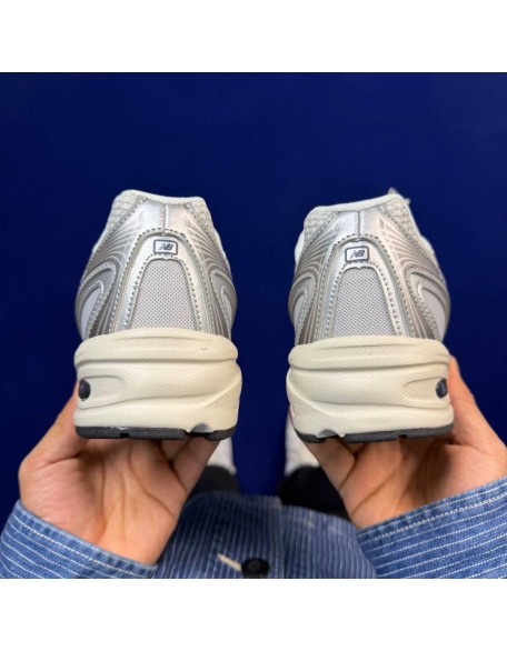 New Balance 740