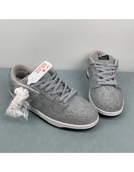 Nike SB Dunk Low 
