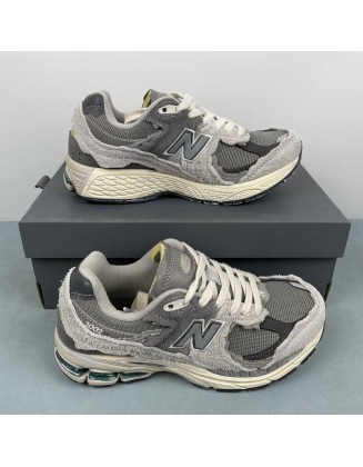 New Balance 2002R