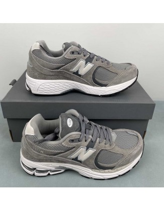 New Balance 2002R