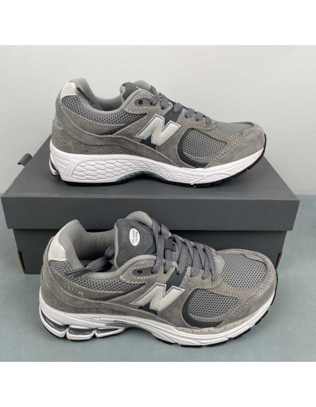 New Balance 2002R