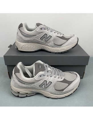 New Balance 2002R