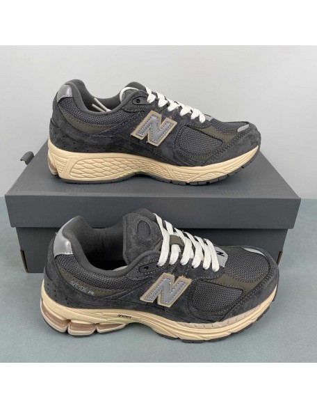 New Balance 2002R