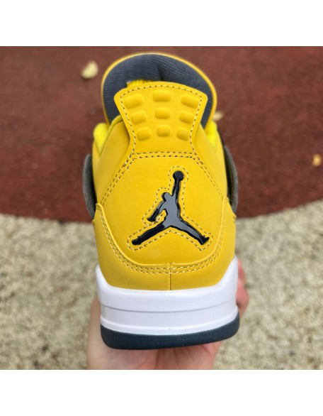 Air Jordan 4 