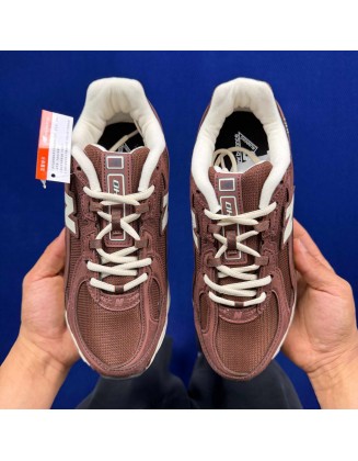New Balance 740