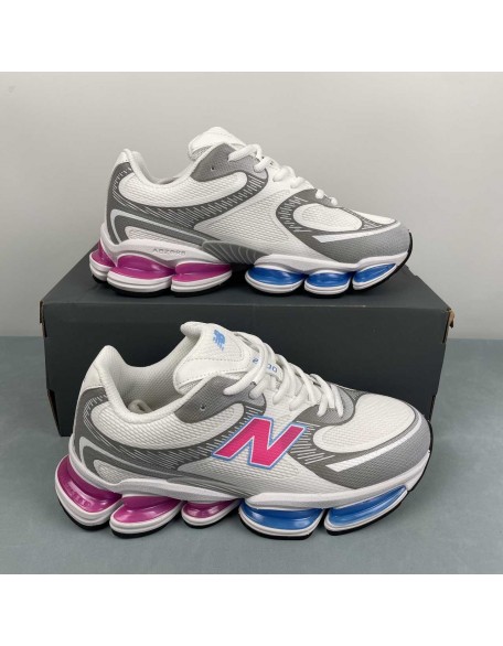 New Balance 2000