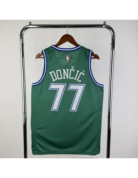 Dallas Mavericks Doncic#77