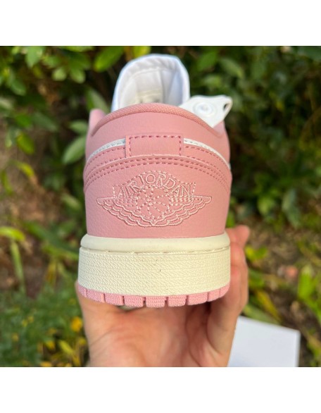 Air Jordan 1  