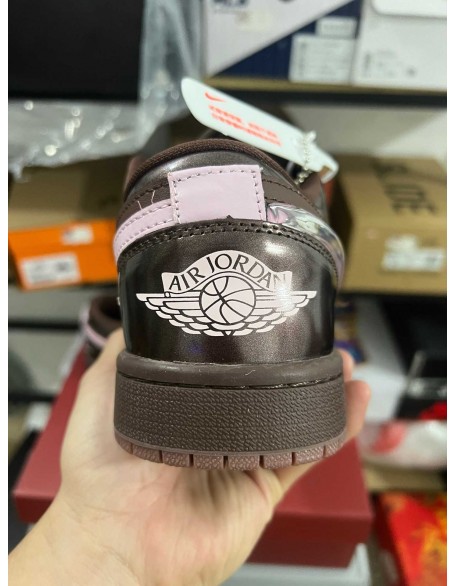 Air Jordan 1 Low 