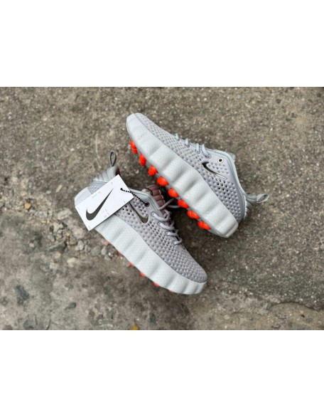 Nike Mind 002