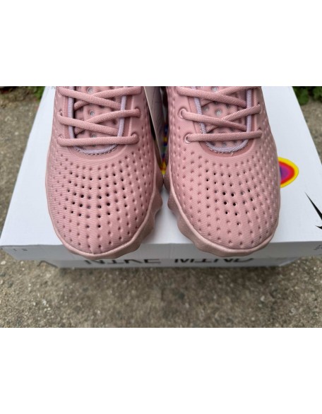 Nike Mind 002