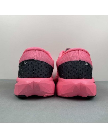 New Balance FuelCell Rebel V4